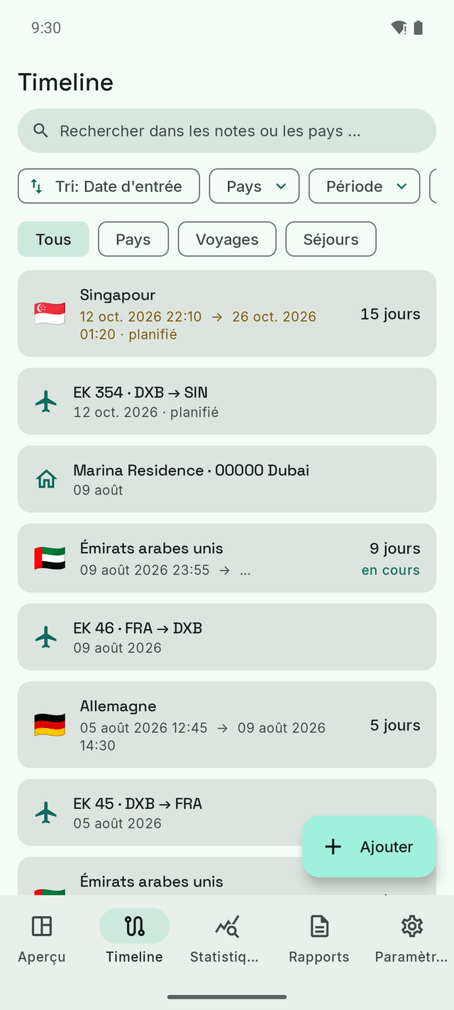La timeline DayTally : vols, entrées de pays et hébergements dans une seule liste chronologique, le voyage d'octobre à Singapour marqué comme planifié.